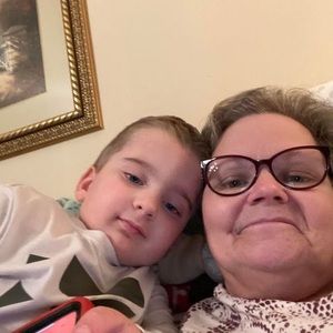 Meet your Posher, Bobbie